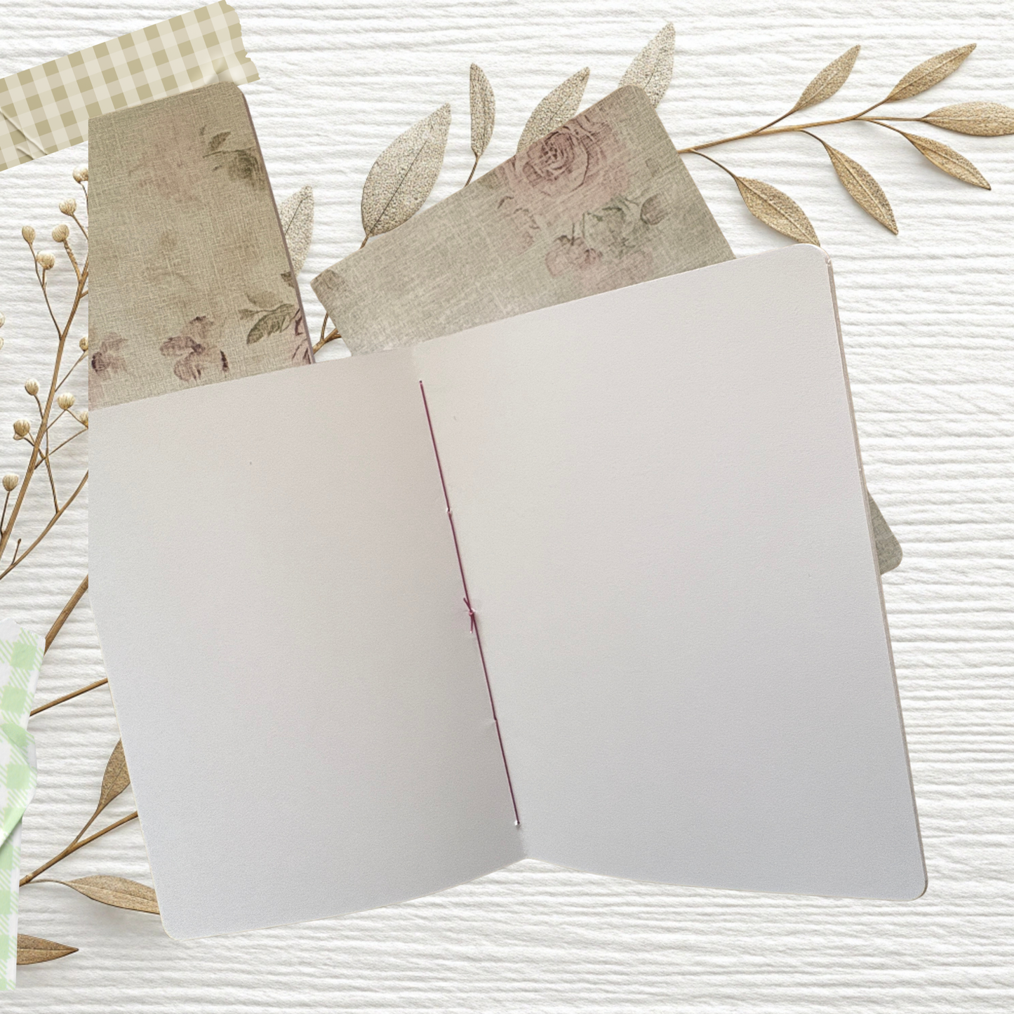 Kreatives Notizheft-3er-Set „Rosen-Poesie“ – Handgenähte Unikate für deine Gedanken